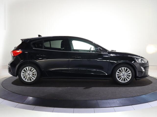 Ford FOCUS Wagon 1.0 EcoBoost Titanium Business | Navigatie | Parkeercamera | Climate Control | Cruise control |