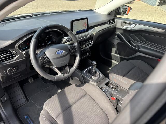 Ford FOCUS 1.0 EcoBoost Titanium Business / Stoel, stuur en voorruitverwarming / Cruise Control / navi / Applecarplay/Androidauto /