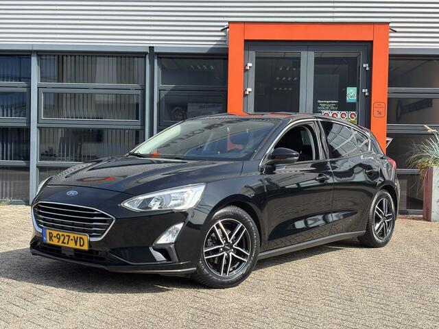 Ford FOCUS 1.0 EcoBoost Titanium Business / Stoel, stuur en voorruitverwarming / Cruise Control / navi / Applecarplay/Androidauto /
