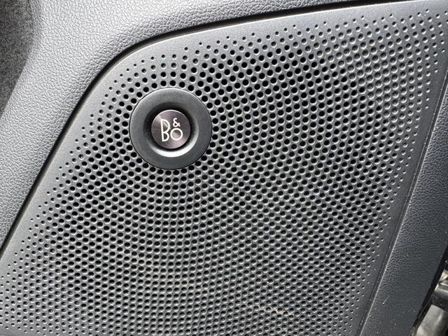 Ford FOCUS 1.5 EcoBoost 182pk ST Line Business H6 Camera B&O Navigatie Stoel- Stuurverwarming Voorruit Verwarming