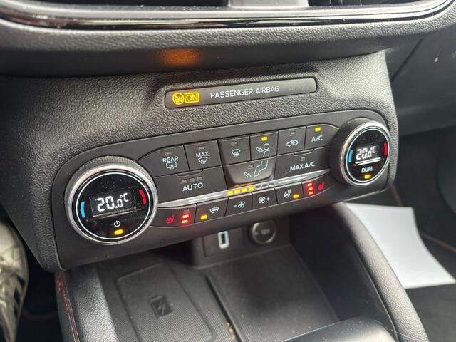 Ford FOCUS EcoBoost ST Line Business | LED | Panodak | 18-inch | Winterpack | Adapt. Cruise | Keyless