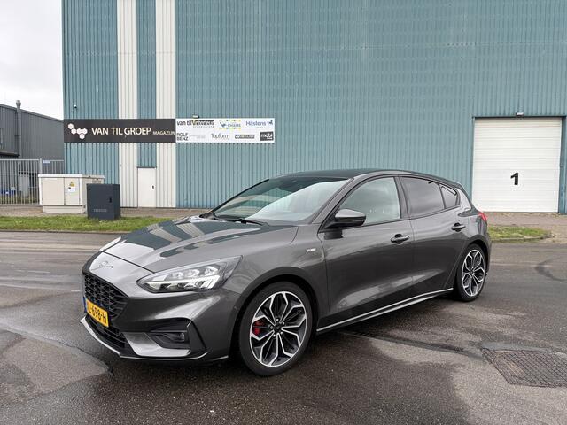 Ford FOCUS 1.0i EcoBoost ST Line Business 6-Bak 126 PK. Prachtige en als nieuw rijdende auto !!! BTW-auto !!