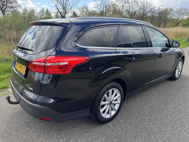 Ford FOCUS Wagon 1.0 Titanium Zeer Nette Auto !! Vol Opties Distr. vervangen
