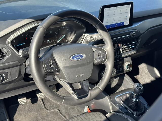 Ford FOCUS Wagon 1.0 EcoBoost Connected / Stoel, Stuur en Voorruitverwarming / Navi / Applecarplay/Androidauto /