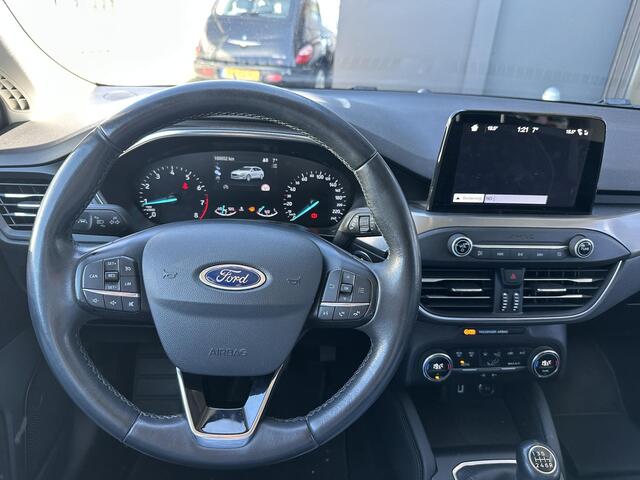 Ford FOCUS Wagon 1.0 EcoBoost Titanium Business 125PK | Zeer Nette Staat | NL AUTO | 2e Eigenaar | Volledige Onderhoudshistorie | Navigatie | Trekhaak | Parkeersensoren Voor en Achter | 2 Sleutels | Privacy Glass |