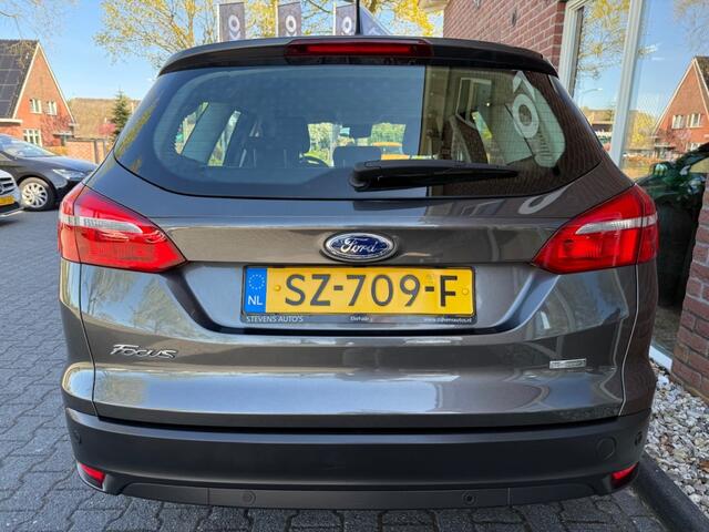 Ford FOCUS Wagon 1.0 Lease Edition NIEUWE APK / STOELVERW. / VOORRUIT VERW. / NAV
