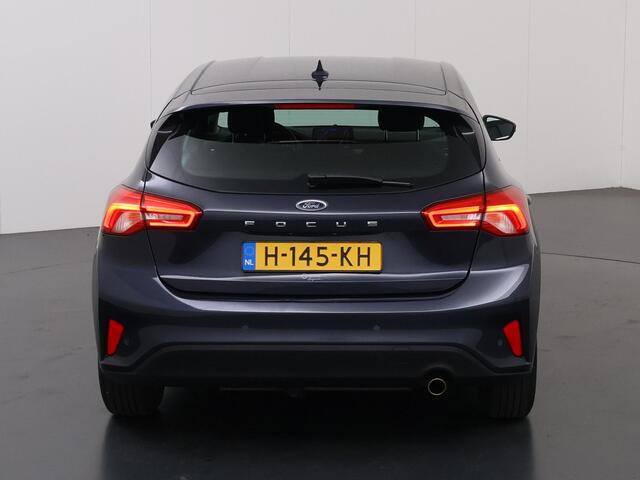 Ford FOCUS 1.0 EcoBoost Titanium Business | Trekhaak | Winterpakket | Navigatie | Cruise Control Adaptief | Climate Control |