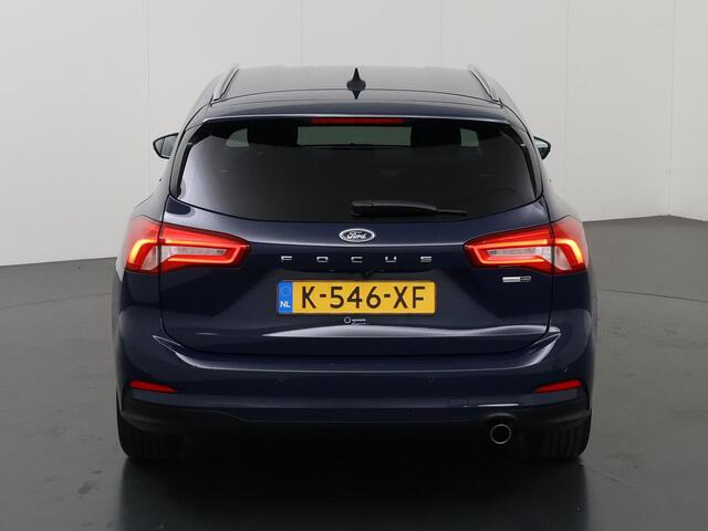 Ford FOCUS Wagon 1.0 EcoBoost Hybrid Titanium X Business | Parkeercamera | Navigatie | Climate Control | Cruise Control | Elektr. Achterklep |