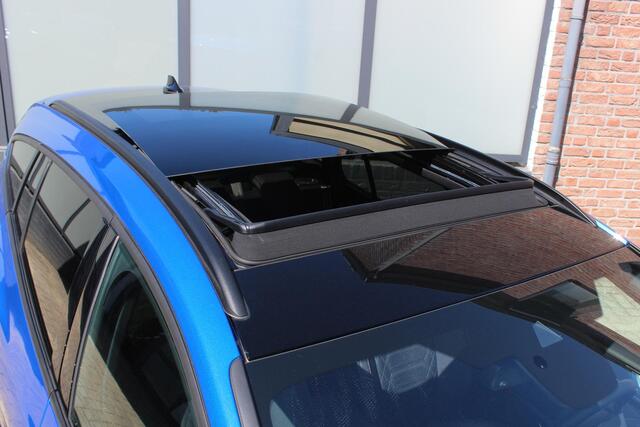 Ford FOCUS Wagon 1.0 EcoBoost 155pk Hybrid ST Line X Navi, Pano, Haak, Driver Ass Pack, Leer, Winterpack, El. Klep, Volle auto!