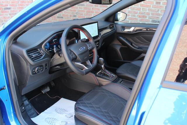 Ford FOCUS Wagon 1.0 EcoBoost 155pk Hybrid ST Line X Navi, Pano, Haak, Driver Ass Pack, Leer, Winterpack, El. Klep, Volle auto!