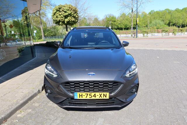 Ford FOCUS Wagon 1.5 150PK A/T ST-Line PANO I TREKHAAK I Winterpack ! 64dkm