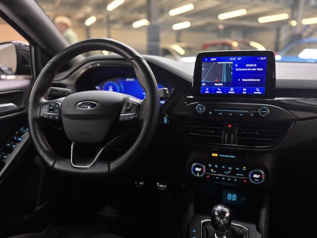 Ford FOCUS 155pk ST Line-X B&O Navi Camera Winter Parking Dodehoek pack HUD 18" LM Privacy Glass 5d Dealeronderhouden
