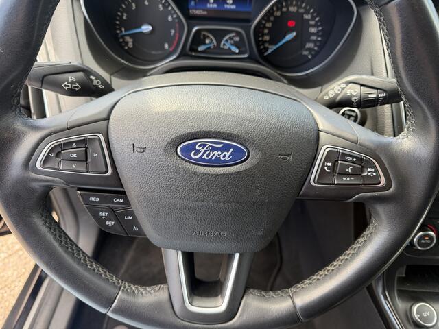 Ford FOCUS 1.0 Titanium Clima/Cruise/PDC/Navi