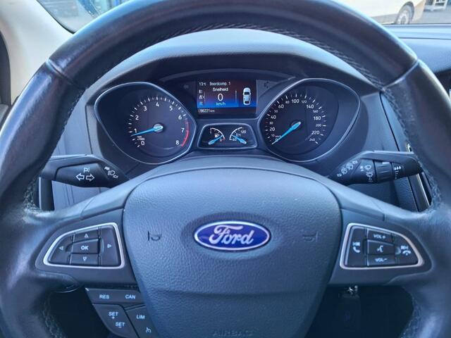 Ford FOCUS 1.0 ECOBOOST 125PK TITANIUM. BNS NAVI AIRCO PDC-CAMERA