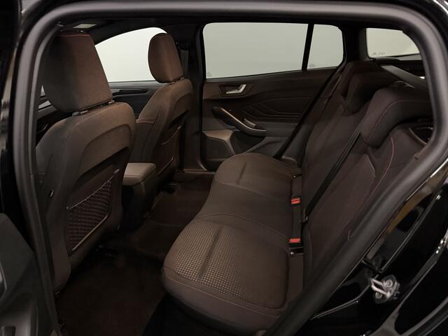 Ford FOCUS 1.0 EcoBoost Hybrid ST Line Camera, Nvi, Keyless start, Cruise control, Rijstrook correctie, Lichtmetalen velgen, 155PK