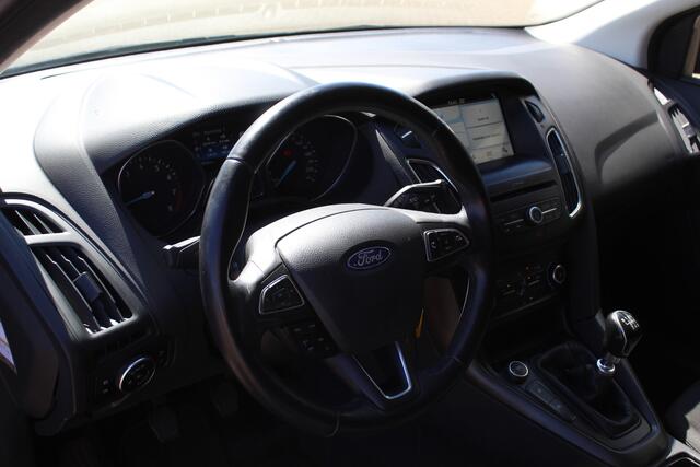 Ford FOCUS Wagon 1.0 125PK Trekhaak, pdc, 16inch BBS VELGEN, Stuurverwarming, Airco , Cruise,