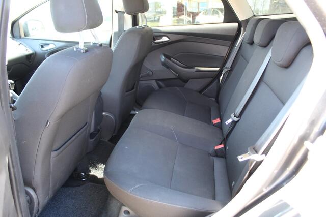 Ford FOCUS Wagon 1.0 125PK Trekhaak, pdc, 16inch BBS VELGEN, Stuurverwarming, Airco , Cruise,