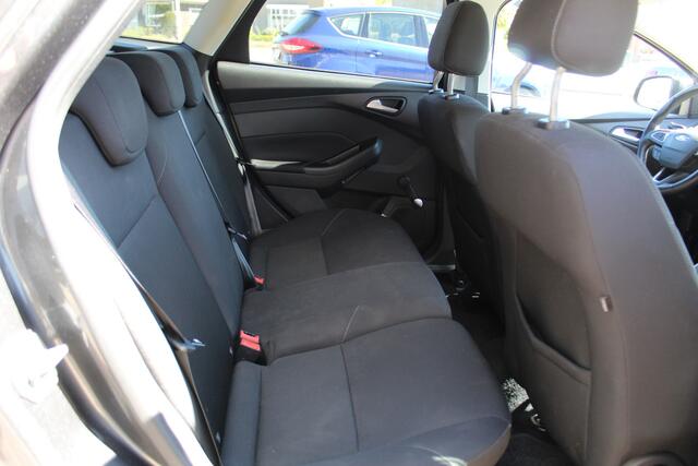 Ford FOCUS Wagon 1.0 125PK Trekhaak, pdc, 16inch BBS VELGEN, Stuurverwarming, Airco , Cruise,