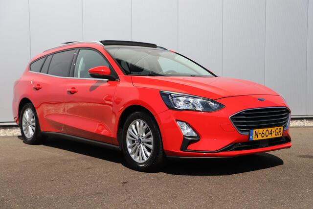 Ford FOCUS Wagon 1.0 EcoBoost Hybrid Titanium X Business Panoramadak Trekhaak Navigatie Achteruitrijcamera Stuur & Stoelverwarming