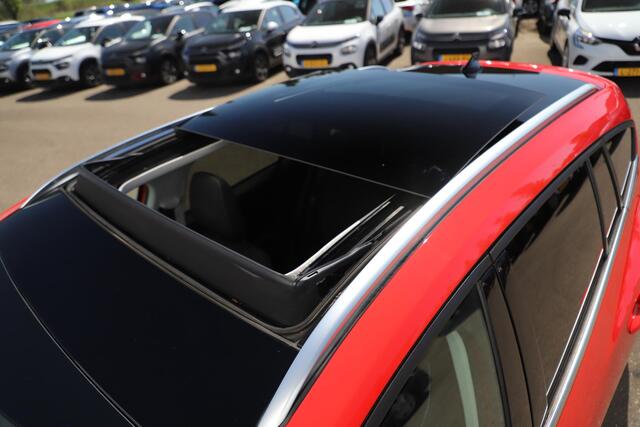 Ford FOCUS Wagon 1.0 EcoBoost Hybrid Titanium X Business Panoramadak Trekhaak Navigatie Achteruitrijcamera Stuur & Stoelverwarming