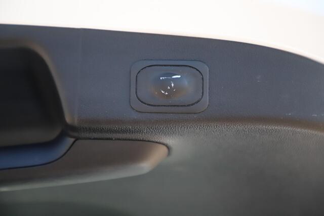 Ford FOCUS Wagon 1.0 EcoBoost Hybrid ST Line X Business Navigatie Achteruitrijcamera Stuur & Stoelverwarming Voorruitverwarming Carplay Android