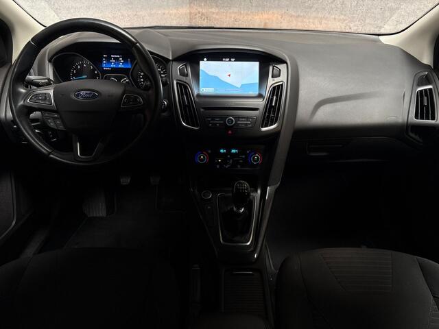 Ford FOCUS Wagon 1.0 Titanium (APPLE CARPLAY, NAVIGATIE, CLIMATE, SPORTSTOELEN, PARKEERSENSOREN, CRUISE, NIEUWE APK, NIEUWSTAAT)