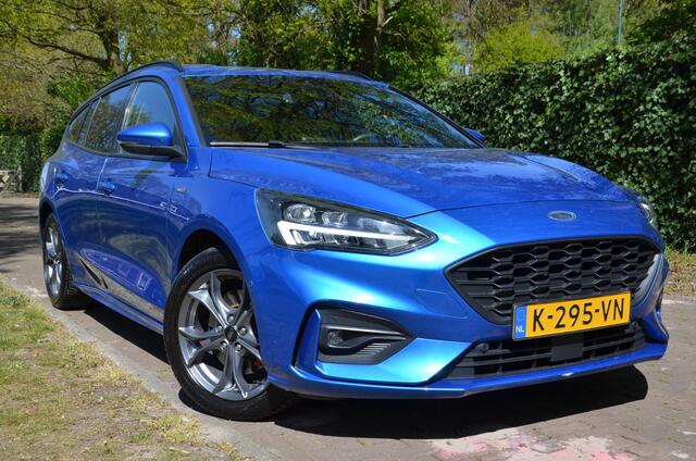 Ford FOCUS Wagon 1.5 EcoBlue ST Line X Business Navi/Led/Pdc/Ecc/Stuur Stoel&Ruitverwarming /Achteruitrijcamera/Trekhaak-Wegklapbaar/Privacy-Glass/lichtmetalen velgen 17"/Bang & Olufsen audiosysteem/Webasto standkachel