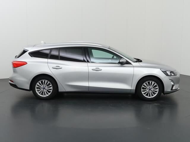 Ford FOCUS Wagon 1.0 EcoBoost Hybrid Titanium X Business | Elekt. Wegklapbare Trekhaak | Cruise Control Adaptief | Parkeercamera | Elekt. Kofferklep |