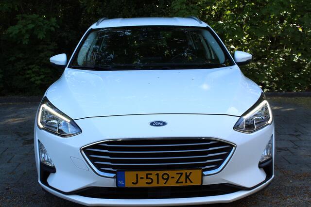 Ford FOCUS Wagon 1.5 EcoBlue Trend Edition Business Plaat van een auto!