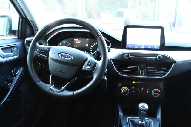 Ford FOCUS Wagon 1.5 EcoBlue Trend Edition Business Plaat van een auto!