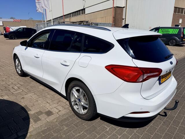 Ford FOCUS Wagon 1.0 EcoB. Tr Ed. bns