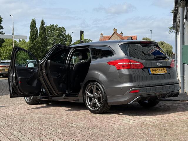 Ford FOCUS Wagon 1.0 ST-Line | D-RIEM IS VV | CARPLAY | NAVI | PDC | CRUISE |