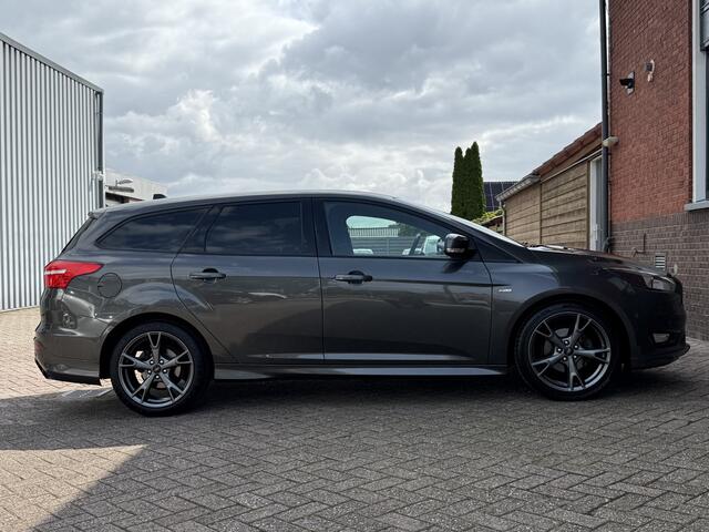 Ford FOCUS Wagon 1.0 ST-Line | D-RIEM IS VV | CARPLAY | NAVI | PDC | CRUISE |