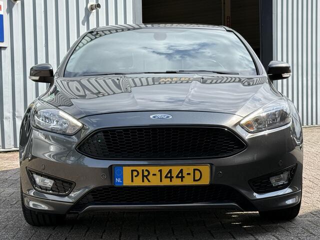 Ford FOCUS Wagon 1.0 ST-Line | D-RIEM IS VV | CARPLAY | NAVI | PDC | CRUISE |