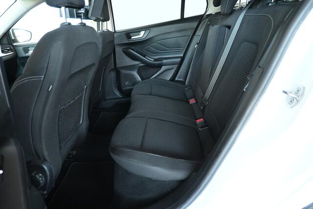 Ford FOCUS Wagon 1.0 EcoBoost Titanium X Business Clima Navigatie LED 1e Eigenaar Rijklaarprijs! Inruil Mogelijk!