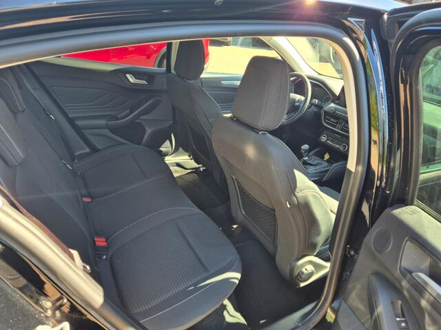Ford FOCUS 1.0 EcoBoost Titanium B&O ADD CRUISE WINTERPACK