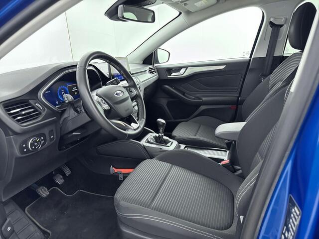 Ford FOCUS Wagon 1.0 EcoBoost Hybrid Titanium X Business | L.M. Velgen | Parkeersensoren Voor + Achter | Metallic lak |