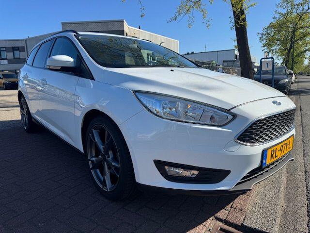 Ford FOCUS Wagon 1.0 Lease Edition Airco,Cruisecontrol,Navigatie,Camera