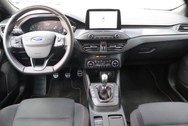 Ford FOCUS 125PK EcoB. ST Line Navigatie/Parkeerhulp/18-Inch/Winter-pack/Full-LED