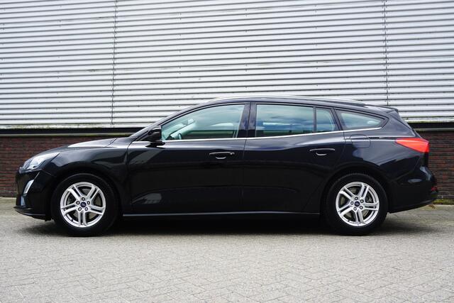 Ford FOCUS Wagon 1.0 EcoBoost Edition Business/Navigatie/Cruise/ Black Metallic.