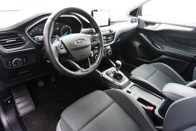 Ford FOCUS Wagon 1.0 EcoBoost Edition Business/Navigatie/Cruise/ Black Metallic.