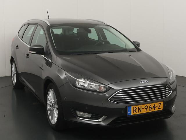 Ford FOCUS Wagon 125PK Ecoboost Titanium | Trekhaak | All season banden | Voorruitverwarming | Camera |