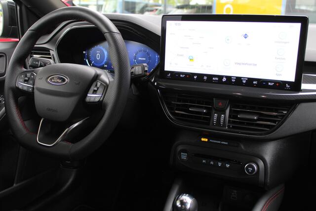 Ford FOCUS Wagon 1.0 EcoBoost Hybrid ST Line X | Winterpack | Adaptive cruise | Trekhaak | Camera