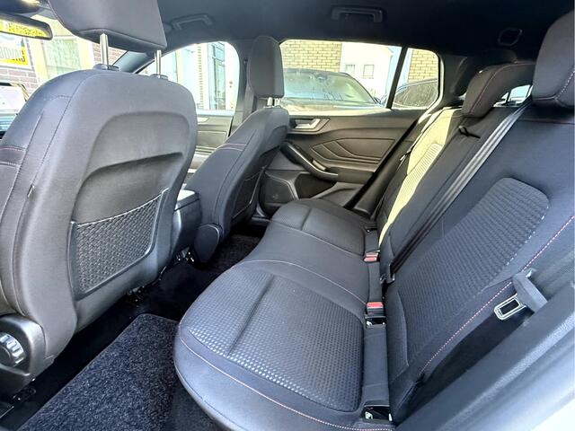 Ford FOCUS Wagon 1.0 EcoBoost Hybrid ST Line X Winterpakket, Camera, 17''Lmv