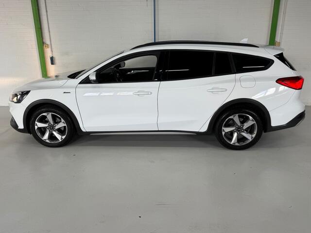 Ford FOCUS ACTIVE / AppleCarplay / Cruise / Stoelverwarming / Stuurverwarming / PDC / Boekjes en historie aanwezig.
