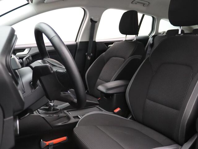Ford FOCUS Wagon EcoBoost Hybrid Connected 125pk Airco | Cruise | Navi | Parkeersens. v+a