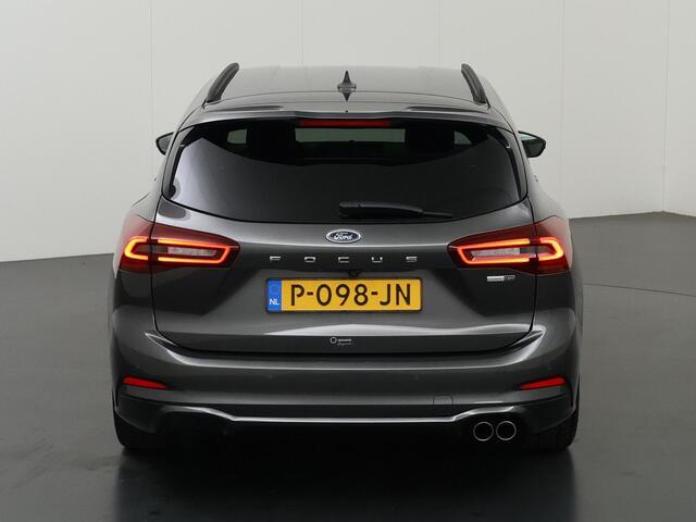 Ford FOCUS Wagon 1.0 EcoBoost ST Line Vignale | Winterpakket | Full Led Koplampen | Parkeercamera | Navigatie | Cruise Control | Leder |