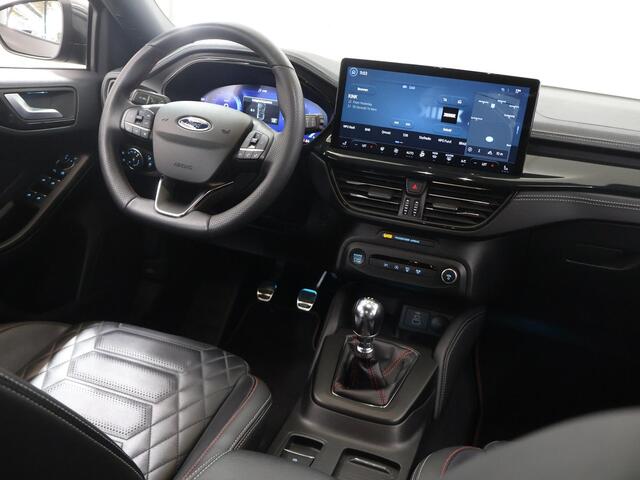 Ford FOCUS Wagon 1.0 EcoBoost ST Line Vignale | Winterpakket | Full Led Koplampen | Parkeercamera | Navigatie | Cruise Control | Leder |