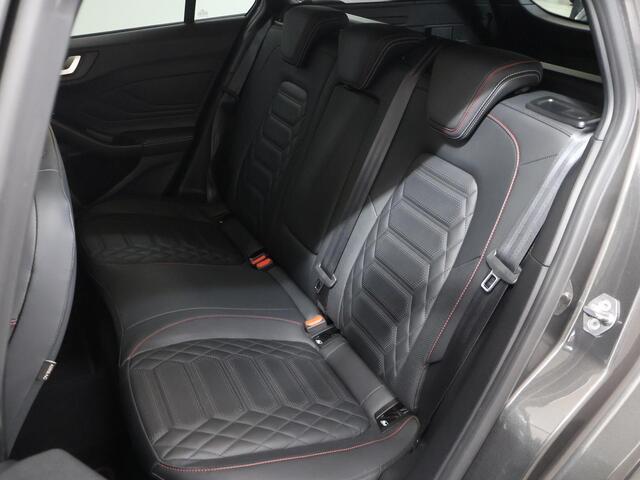 Ford FOCUS Wagon 1.0 EcoBoost ST Line Vignale | Winterpakket | Full Led Koplampen | Parkeercamera | Navigatie | Cruise Control | Leder |