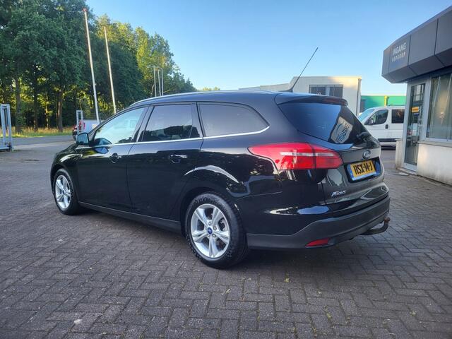 Ford FOCUS Wagon 1.5 Titanium Edition Automatische airco Airco Lichtmetaal Trekha